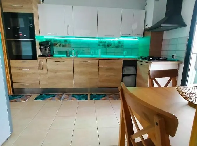 View Luxury Бухарест